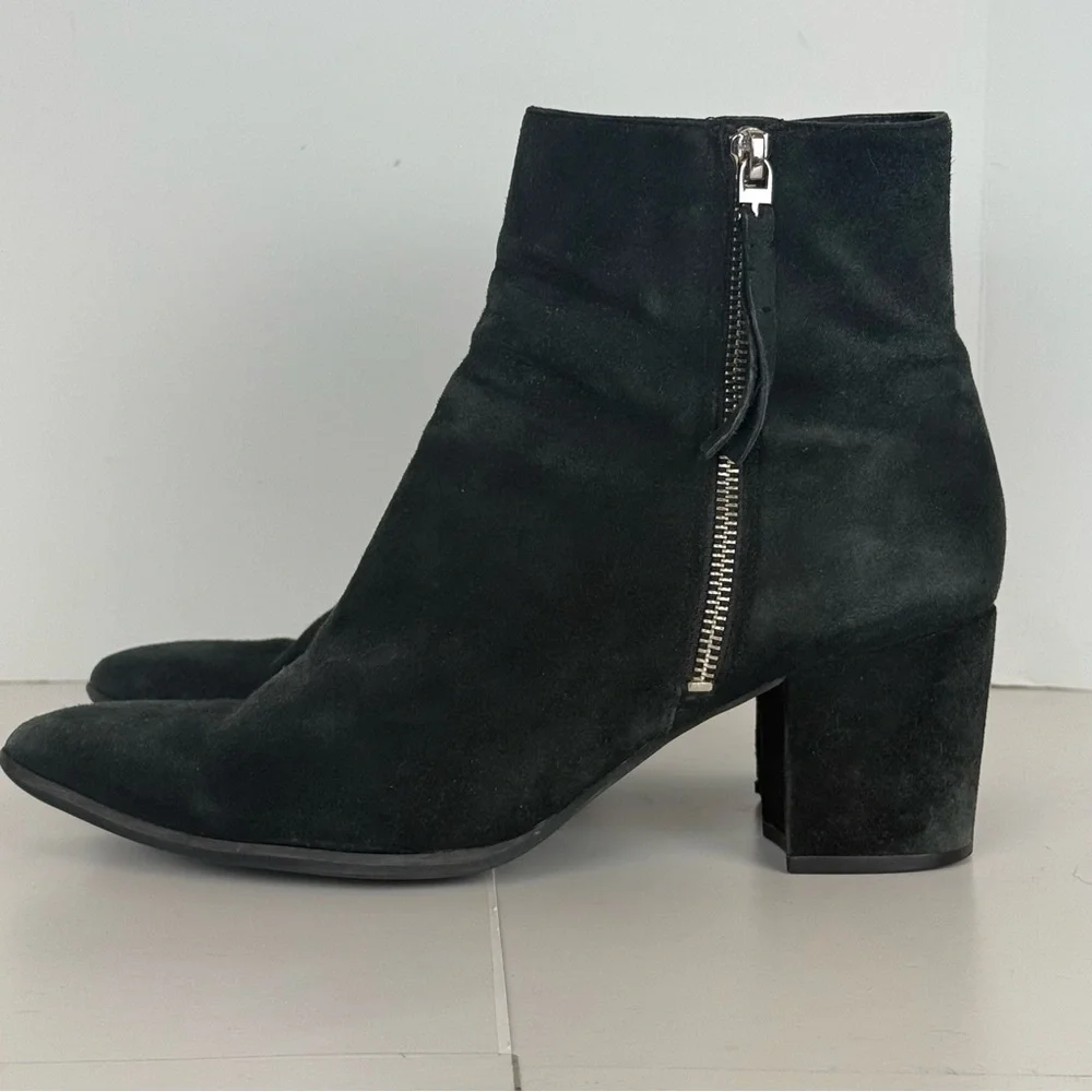 MICHAEL Michael Kors Ankle Bootie 9.5 Black Suede Side Zipper 2.5” Heel